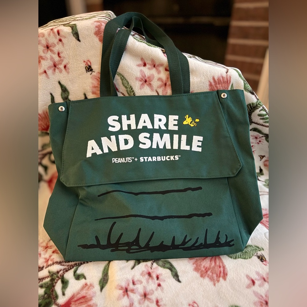 💛 Starbucks x Snoopy Yellow House Canvas Bag Commuter Tote Bag - Picture 6 of 8